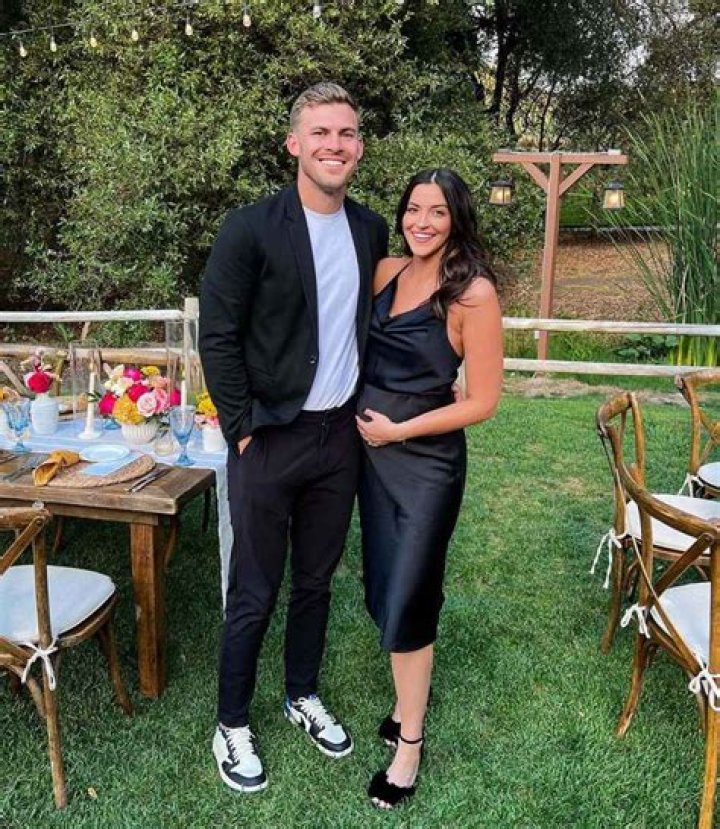 Who Is Taylor Mock? Meet Tia Booth New Boyfriend On Instagram